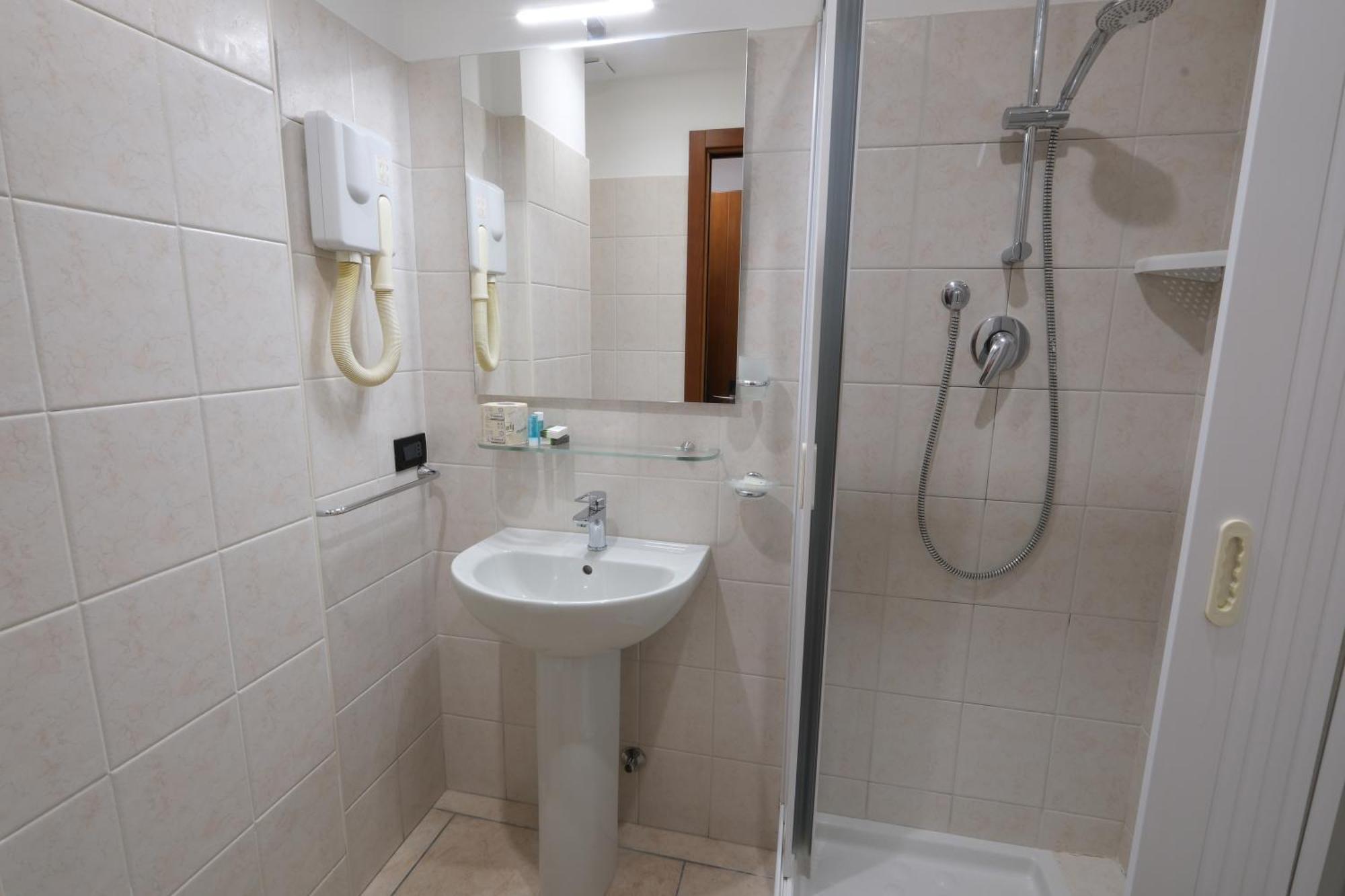 Hotel Nuovo Metro Milano Eksteriør billede